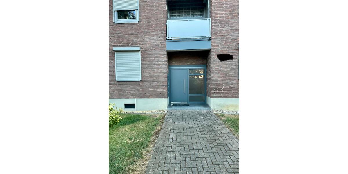 Dachgeschoßwohnung Krefeld Gellep-Stratum - 2.5 Zimmer, 60 m&sup2;, 159.000&euro; | Angebot:27499360
