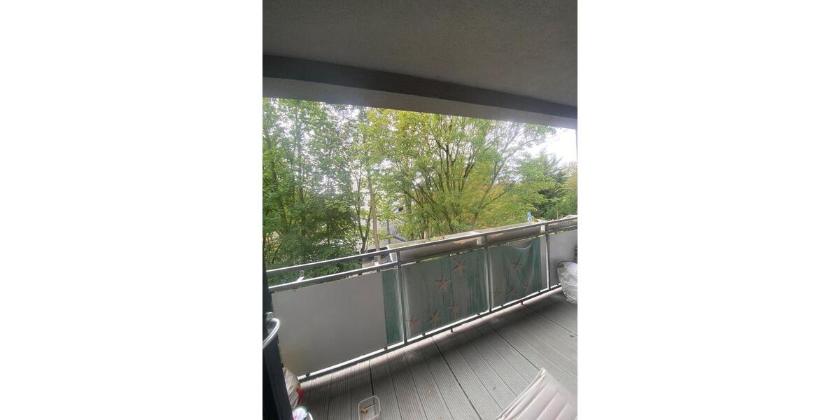 Etagenwohnung Neuss - 3 Zimmer, 98 m&sup2;, 1.450&euro; | Angebot:27549550