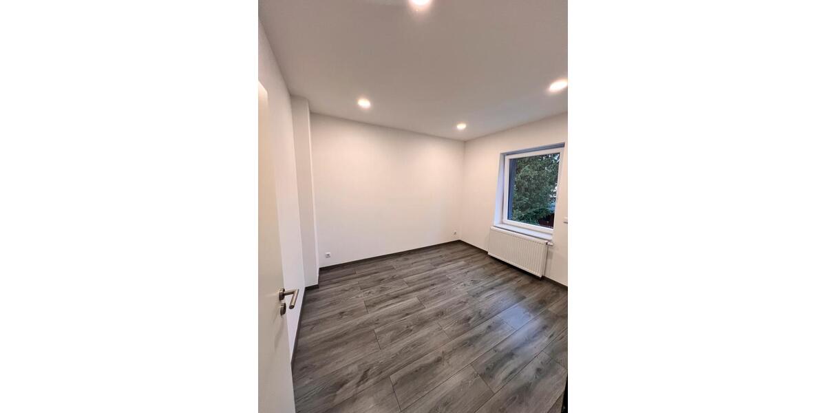 Mehrfamilienhaus, Wohnhaus Mönchengladbach Süd - 8 Zimmer, 210 m&sup2;, 545.000&euro; | Angebot:27502933