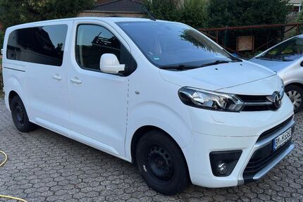 Toyota Proace (Verso) 244.725 km 13.000 &euro; Bergheim 50129