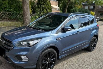 Ford Kuga 54.000 km 15.900 &euro; Neuss 41462