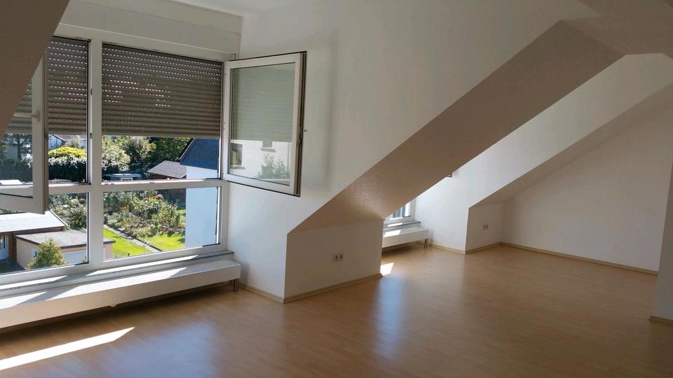 Dachgeschoßwohnung Velbert - 2 Zimmer, 78 m&sup2;, 818&euro; | Angebot:27544552