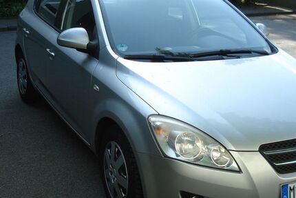 Kia ceed / Ceed 89.540 km 3.150 &euro; Mönchengladbach 41063