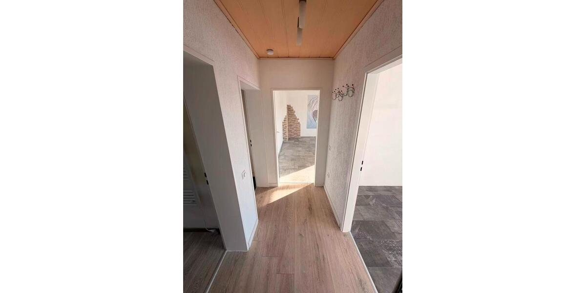 Dachgeschoßwohnung Korschenbroich - 2 Zimmer, 73 m&sup2;, 870&euro; | Angebot:27580974