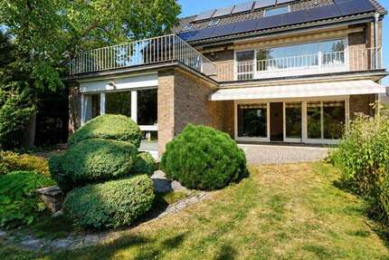 Haus Krefeld Bockum - 9 Zimmer, 195 m&sup2;, 785.000&euro; | Angebot:27030877