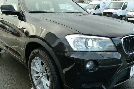 BMW X3 2.0 D x drive Autom. Pano Leder Lachschäden 313.000 km 7.900 &euro; Ratingen 40885