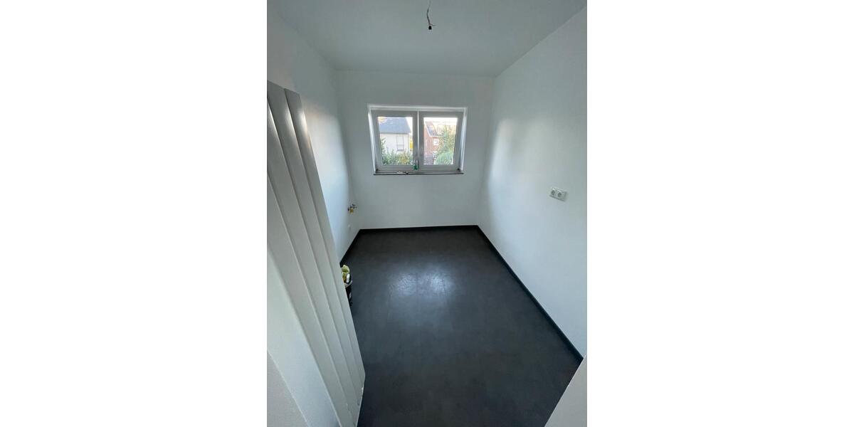 Etagenwohnung Erkelenz - 3 Zimmer, 70 m&sup2;, 830&euro; | Angebot:27542929