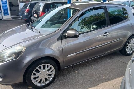 Renault Clio 80.000 km 4.950 &euro; Duisburg 47249
