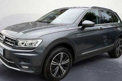 VW Tiguan 128.230 km 21.450 &euro; Hilden 40721