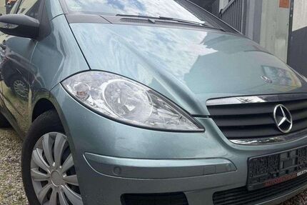 Mercedes-Benz A 160 118.000 km 4.490 &euro; Duisburg 47059