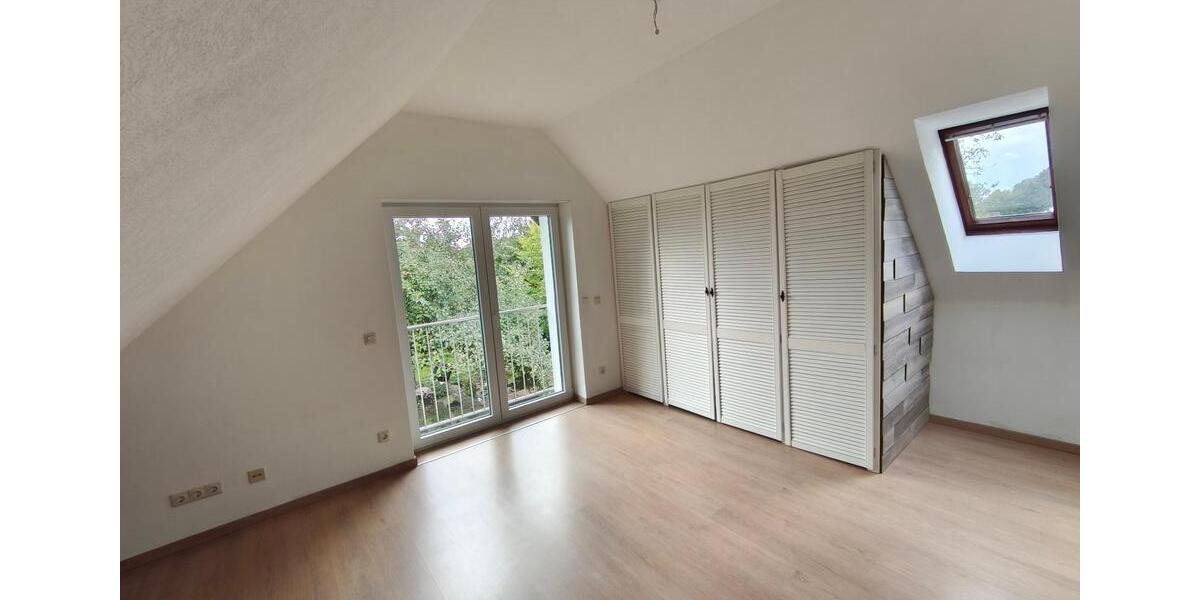 Einfamilienhaus Mönchengladbach West - 7 Zimmer, 217 m&sup2;, 630.000&euro; | Angebot:27512698