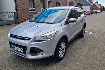 Ford Kuga 174.000 km 9.499 &euro; Willich 47877