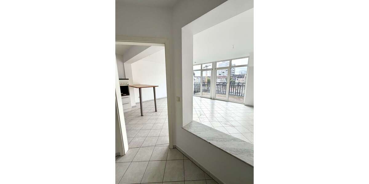 Etagenwohnung Düsseldorf Friedrichstadt - 3 Zimmer, 90 m&sup2;, 1.270&euro; | Angebot:27501016
