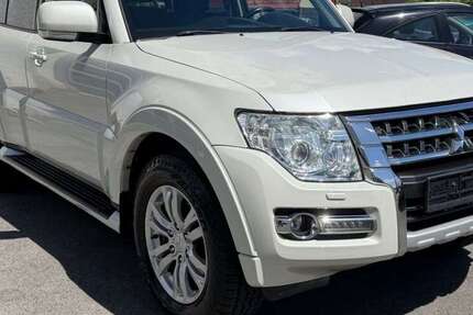 Mitsubishi Pajero 247.000 km 18.500 &euro; Düsseldorf 40231