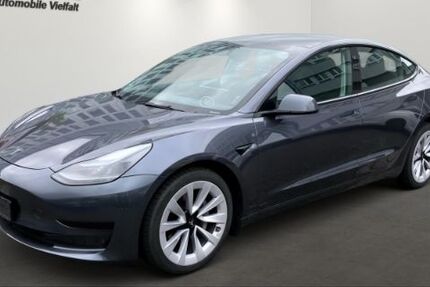Tesla Model 3 62.594 km 27.850 &euro; Neuss 41464