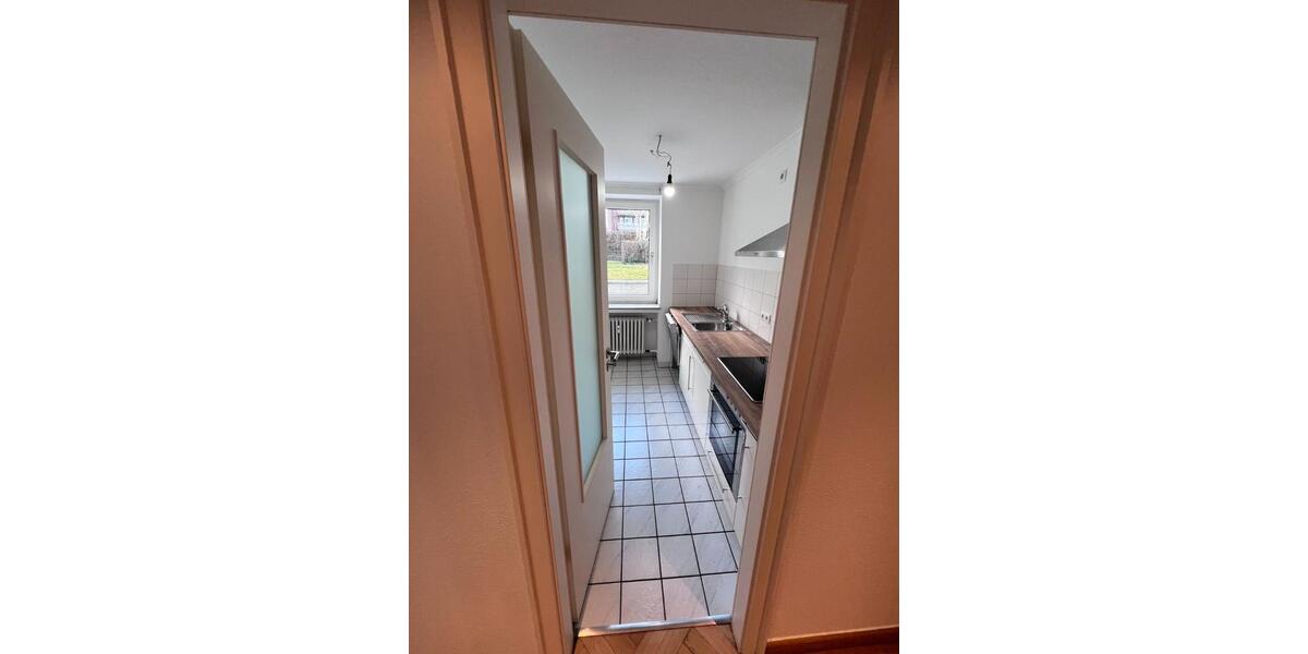 Etagenwohnung Düsseldorf Stadtbezirk 5 - 1 Zimmer, 49 m&sup2;, 1.150&euro; | Angebot:27547930