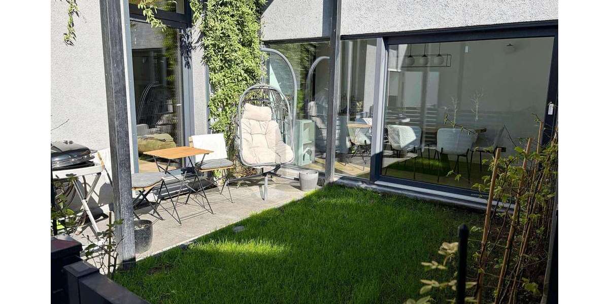 Etagenwohnung Düsseldorf Stadtbezirk 2 - 4 Zimmer, 80 m&sup2;, 2.300&euro; | Angebot:27505481