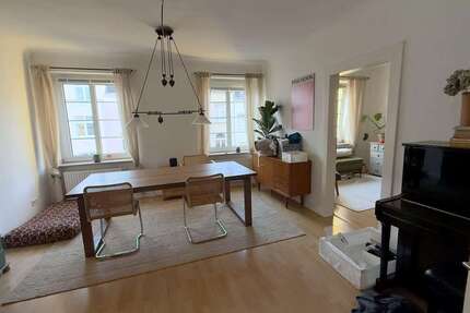 Wohnung Düsseldorf Stadtbezirk 9 - 4 Zimmer, 102 m&sup2;, 1.350&euro; | Angebot:27552604