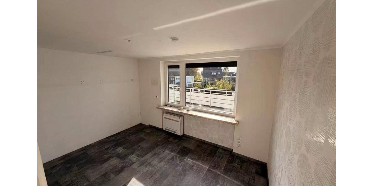 Dachgeschoßwohnung Korschenbroich - 2 Zimmer, 73 m&sup2;, 870&euro; | Angebot:27580974