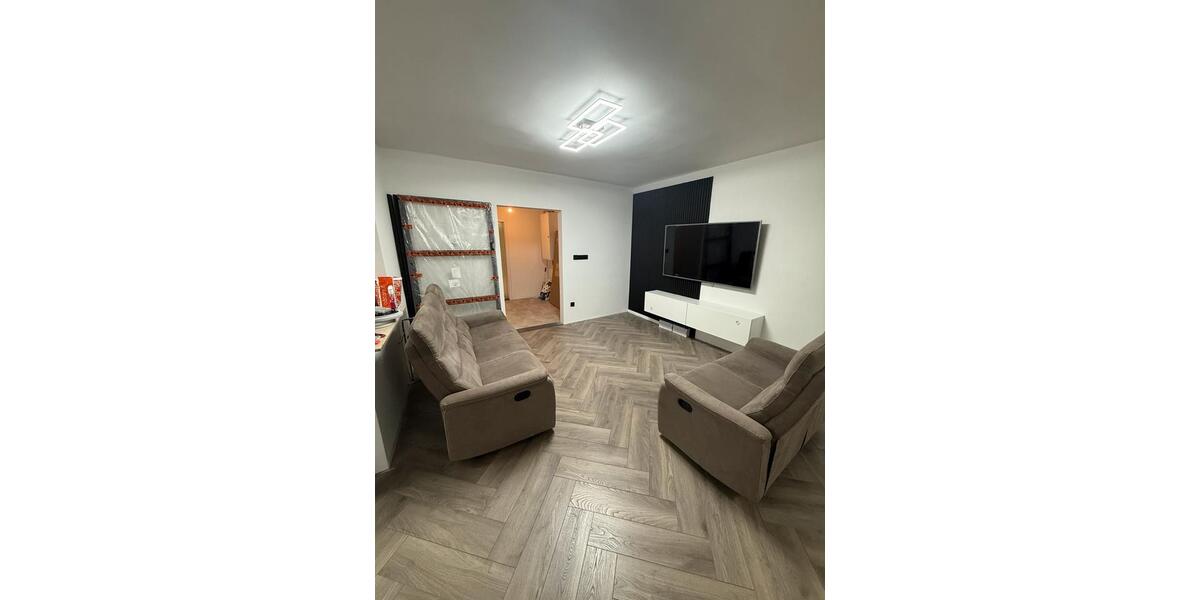 Etagenwohnung Mönchengladbach Nord - 2 Zimmer, 102 m&sup2;, 300.000&euro; | Angebot:27499408