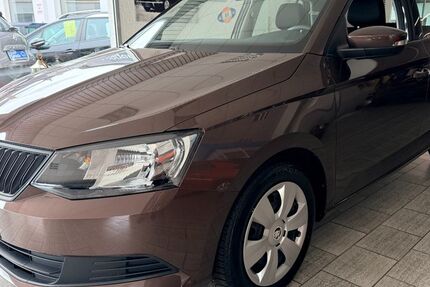 Skoda Fabia 27.473 km 8.950 &euro; Grefrath-Oedt 47929