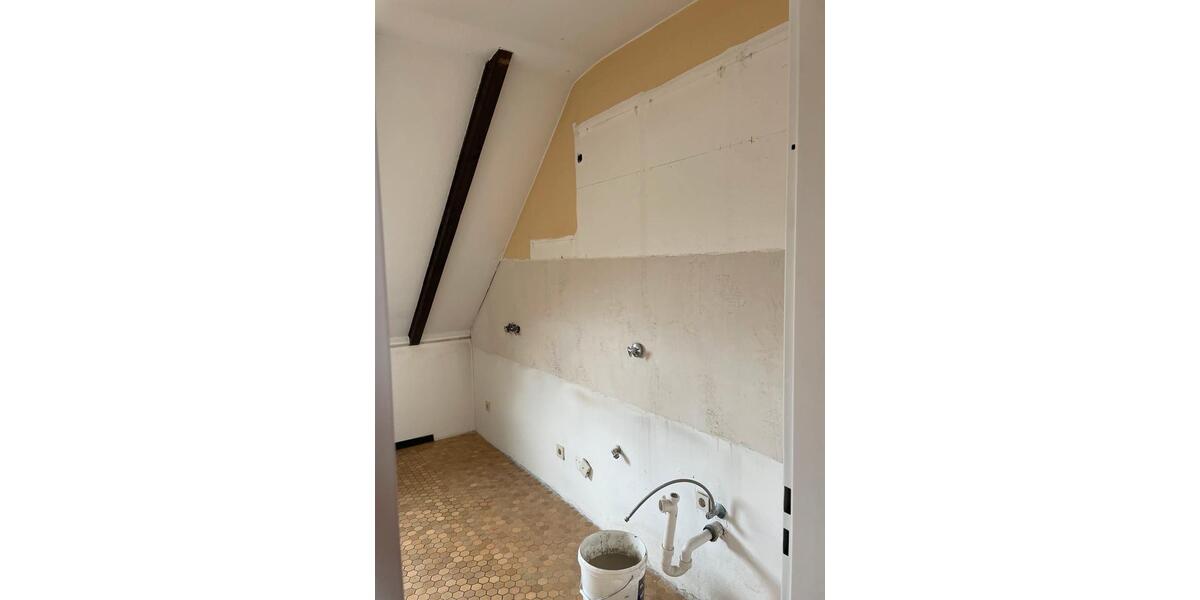 Dachgeschoßwohnung Erkrath - 3 Zimmer, 76 m&sup2;, 980&euro; | Angebot:27551832