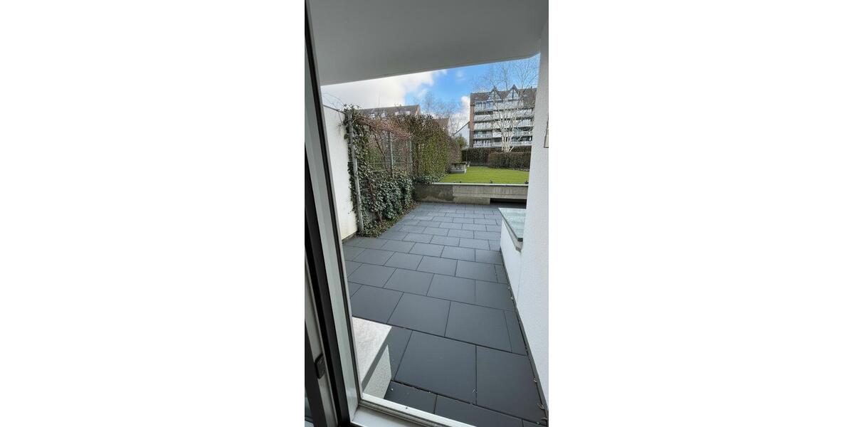 Etagenwohnung Düsseldorf Stadtbezirk 5 - 1 Zimmer, 49 m&sup2;, 1.150&euro; | Angebot:27547930