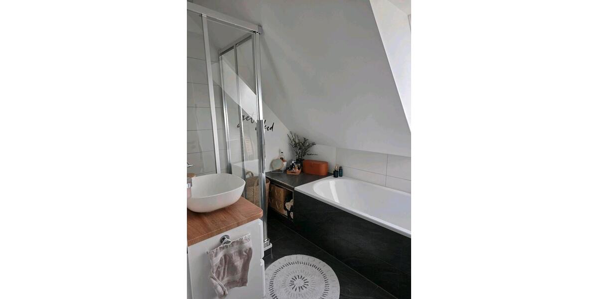 Dachgeschoßwohnung Wülfrath - 3 Zimmer, 79 m&sup2;, 299.000&euro; | Angebot:27499406