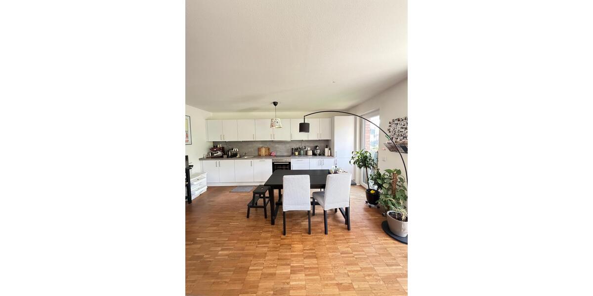 Etagenwohnung Düsseldorf Stadtbezirk 7 - 2.5 Zimmer, 82 m&sup2;, 1.952&euro; | Angebot:27548846
