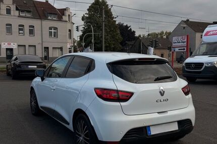 Renault Clio 99.000 km 6.500 &euro; Duisburg 47259