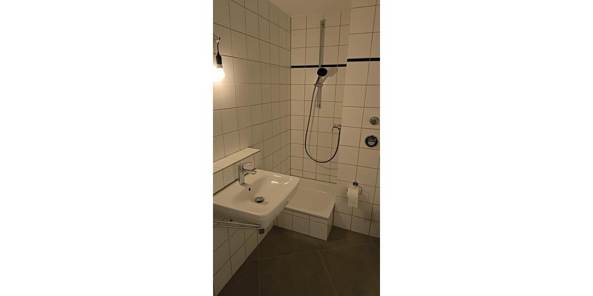 Etagenwohnung Mönchengladbach Nord - 2 Zimmer, 77 m&sup2;, 770&euro; | Angebot:27539324