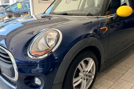 Mini One First 42.256 km 9.999 &euro; Grefrath-Oedt 47929