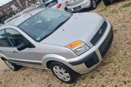 Ford Fusion 63.000 km 3.540 &euro; Düsseldorf 40549
