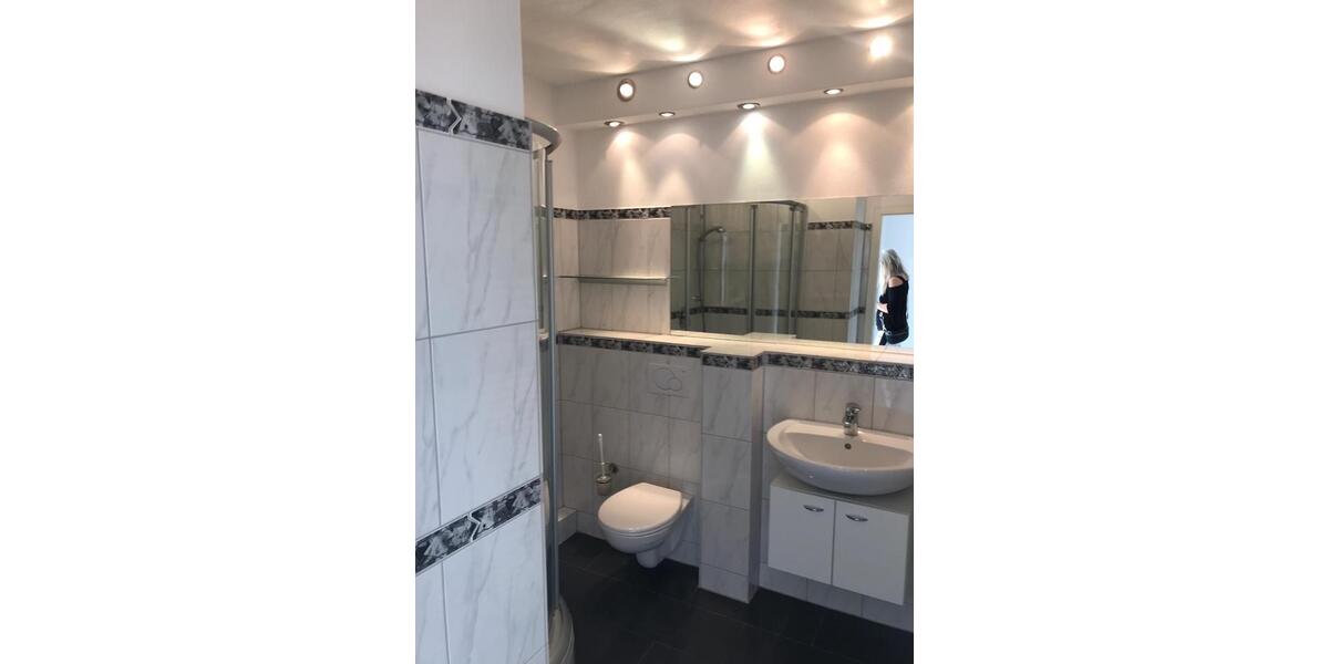 Dachgeschoßwohnung Meerbusch Necklenbroich - 2 Zimmer, 46 m&sup2;, 198.000&euro; | Angebot:27513374