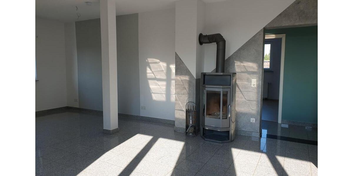 Dachgeschoßwohnung Langenfeld (Rheinland) - 3 Zimmer, 85 m&sup2;, 289.000&euro; | Angebot:27514302