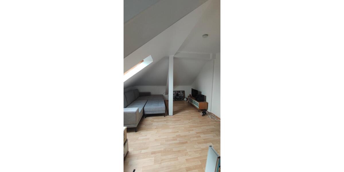 Dachgeschoßwohnung Düsseldorf Pempelfort - 2 Zimmer, 65 m&sup2;, 900&euro; | Angebot:27543439
