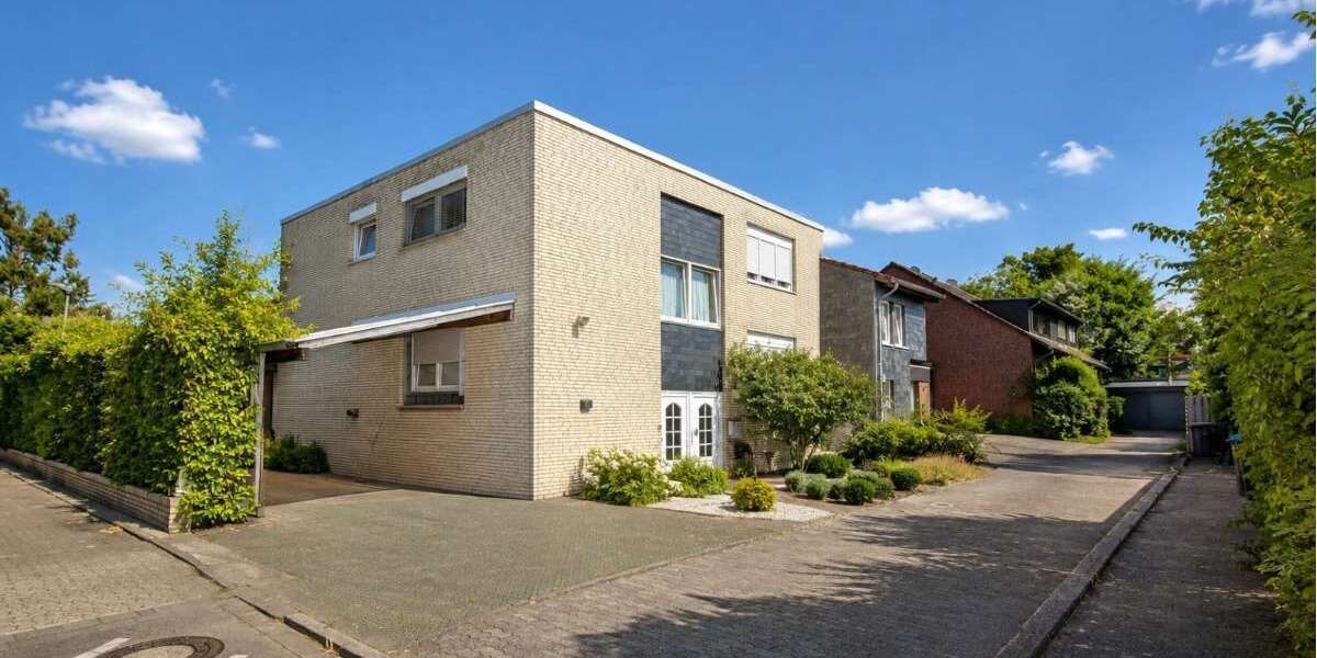 Einfamilienhaus Kaarst - 12 Zimmer, 360 m&sup2;, 669.000&euro; | Angebot:27213002