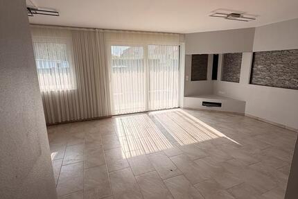 Wohnung Leverkusen Bürrig - 3 Zimmer, 89 m&sup2;, 1.480&euro; | Angebot:27544614