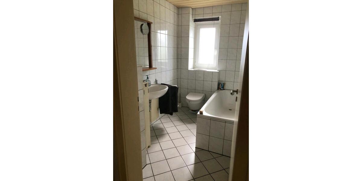 Mehrfamilienhaus, Wohnhaus Duisburg Rheinhausen - 8 Zimmer, 146 m&sup2;, 470.000&euro; | Angebot:27416404