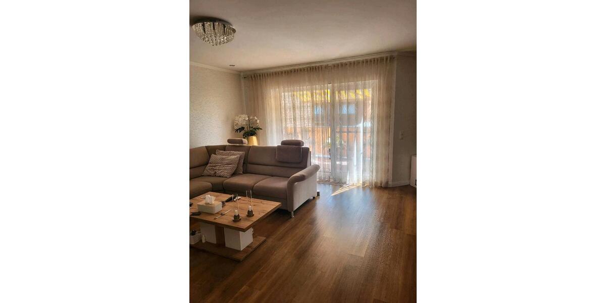 Etagenwohnung Bergheim - 3 Zimmer, 96 m&sup2;, 310.000&euro; | Angebot:27078463