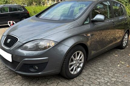 Seat Altea 132.000 km 3.700 &euro; düsseldorf 40470