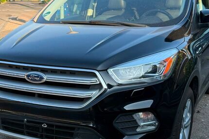 Ford Kuga 65.000 km 10.999 &euro; Krefeld 47802