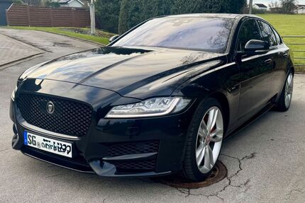 Jaguar XF 152.200 km 18.999 &euro; Solingen 42651