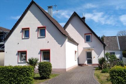 Haus Köln Porz - 11 Zimmer, 189 m&sup2;, 639.000&euro; | Angebot:27426548