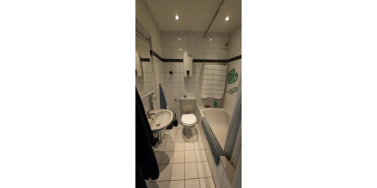 Etagenwohnung Düsseldorf Oberbilk - 2 Zimmer, 45 m&sup2;, 950&euro; | Angebot:27547068