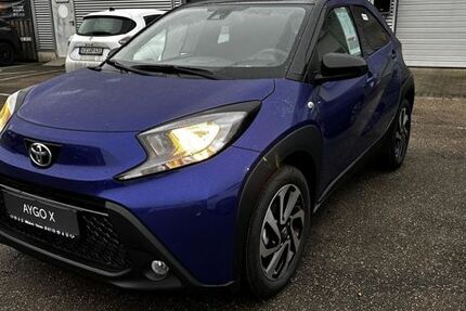 Toyota Aygo (X) 2.500 km 15.880 &euro; Viersen 41748