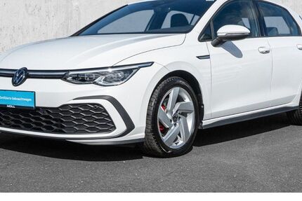 VW Golf 25.664 km 27.210 &euro; Düsseldorf 40474