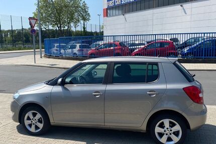 Skoda Fabia 186.000 km 4.799 &euro; Düsseldorf 40599