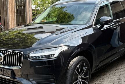 Volvo XC90 149.000 km 28.840 &euro; Düsseldorf 40468