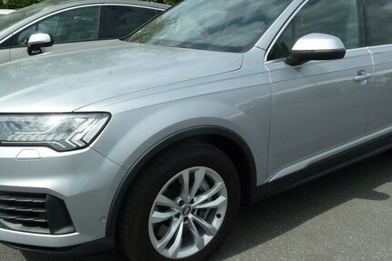 Audi Q7 55e TFSI Quattro Leder Matrix Panorama Air 170.000 km 34.900 &euro; Ratingen 40885